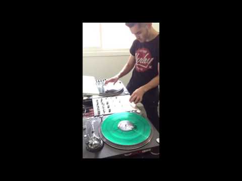 IDA Chile 2015  / Scratch Battle  / DJ Veilside