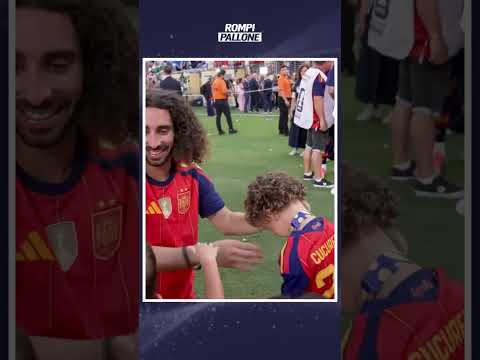 CUCURELLA da pelle d'oca con i FIGLI dopo la finale del MONDIALE 🥹 #shorts