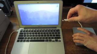 Apple USB SuperDrive (MD564) - відео 1