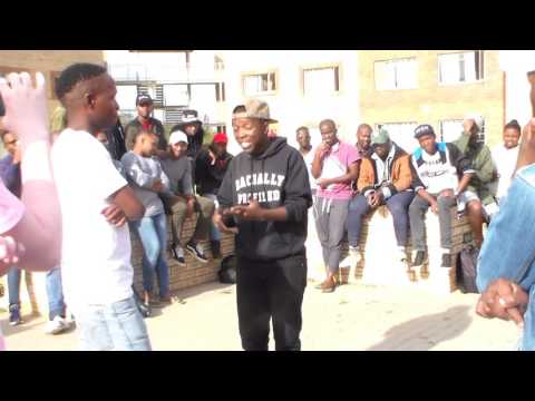 DEE TAFARI VS CRISIS (BATTLE RAP)