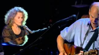 Carole King &amp; James Taylor - UP ON THE ROOF (Live)