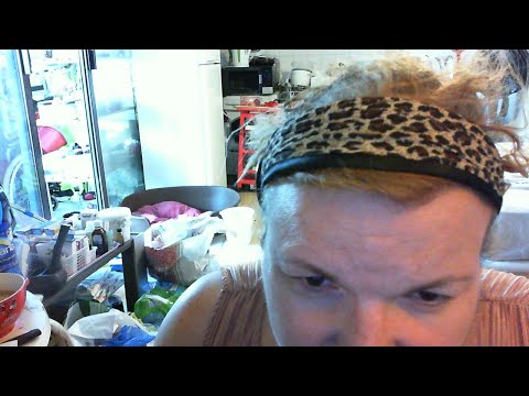 download lagu mp3 mp4 Voyance Macron Destitu, download lagu Voyance Macron Destitu gratis, unduh video klip Voyance Macron Destitu