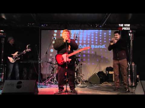 Vasile Micula Band (LIVE HD) - Hai cu noi, la sacu de colinde! - Arad 20 Dec. 2011