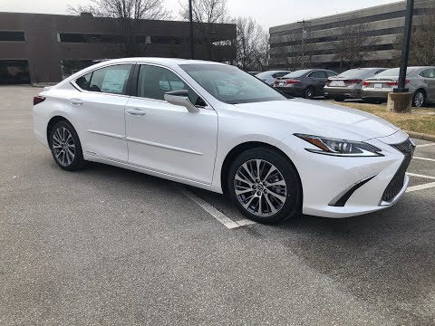 2020 Lexus ES 300h Sedan Review