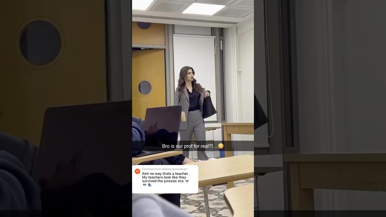 She’s the youngest coding teacher😱 #coding #program #python #aitools #codingforbeginners