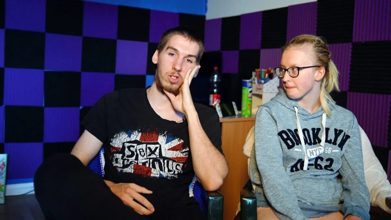 YouTube Thumbnail Downloader FULL HQ IMAGE