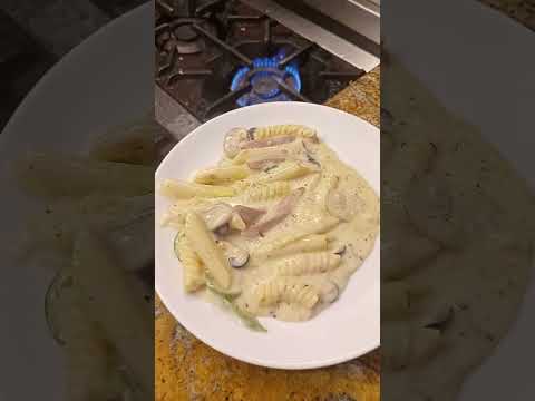 Creamy pasta instant (made by the chef)🥰#youtube #viral #pasta #pastarecipe #travel #food#restaurant