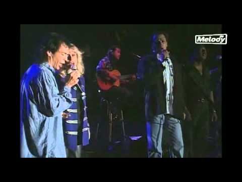 Véronique Sanson & I Muvrini - Le temps est assassin