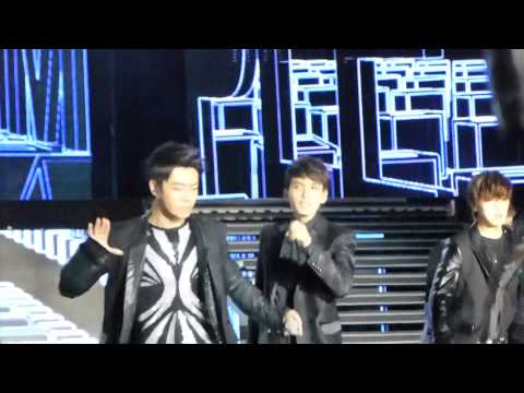 121102 Music Bank Chile - Super Junior Mr. Simple HD Donghae