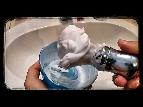 Ci sono stati konopushka su mani Prima di e dopo la crema per il viso che candeggia 100 millilitri