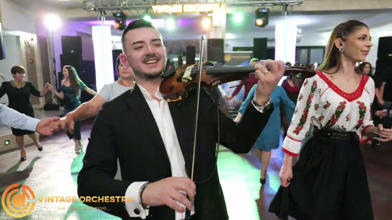 Cele mai noi sarbe la Vâlcea nunta live Roxana Sava și Vintage Orchestra 🎤🎻🪗