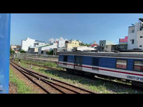 [181] SE7 rời ga, qua đường vòng và chạy trên đường đôi Nha Trang (08h38, 28.07.2020)