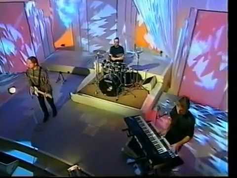 Tony Banks/Strictly Inc. - Walls of Sound & Only Seventeen LIVE BBC Pebble Mill