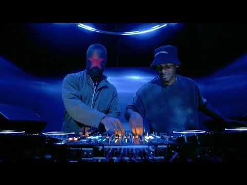 Bobby Beethoven b2b HMX – Center Booth ◎ S2E22