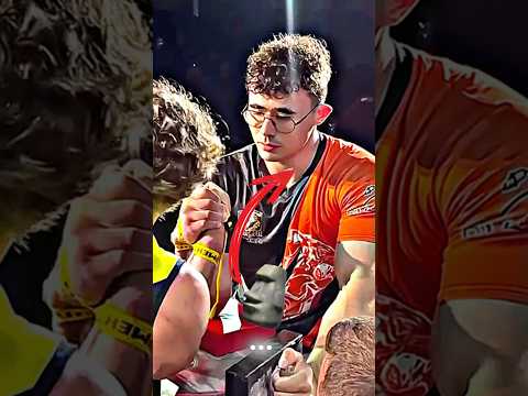 Akimbo put the Bali champion in his place🔥😱 #armwrestling#trending#sports#sports