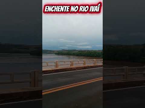 Ponte sobre o Rio Ivaí em Porto Ubá- PR. Chuva aumenta bastante o volume de água🙄