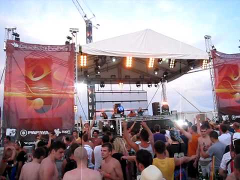 Arno Cost - Moguai vs. Sebastian Ingrosso - Still Sittin' on Chrome