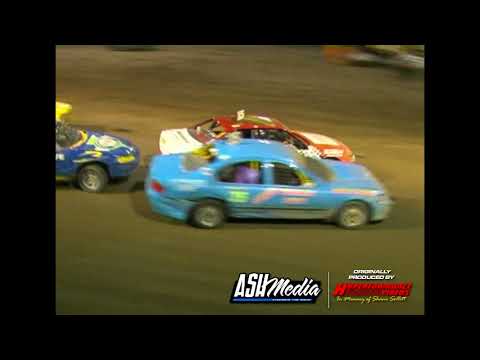 Street Sedans: Div 1 - A-Main - Gympie Speedway - 10.06.2007