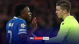 Download lagu Benfica vs Real Madrid halted for 10 minutes after Vinicius Jr racism allegation mp3