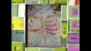 07   Pretty Girls Make Graves   Ghost in the radio