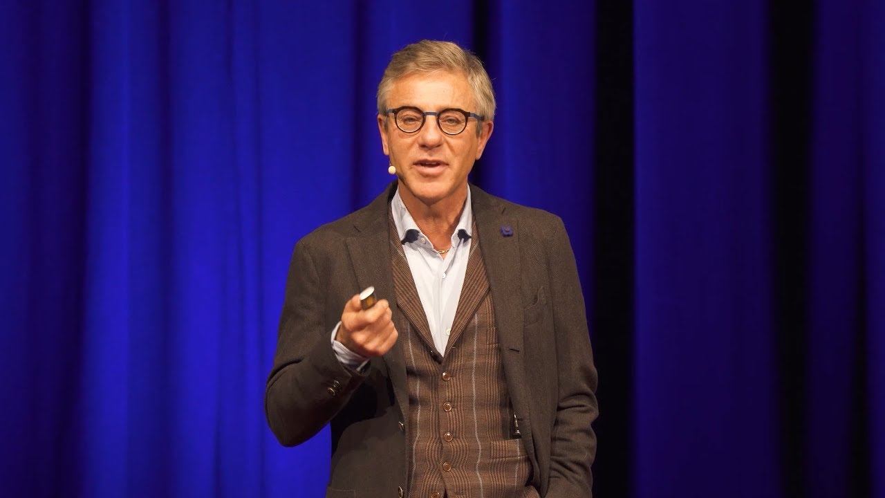 Perché uno scherzo può influire sulla cura delle persone? | Pier Francesco Ferrucci | TEDxForlì