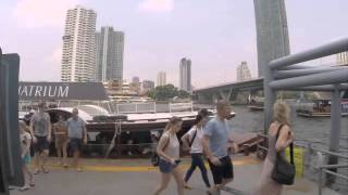 2015-03-29 Waiting for the ferry, Bangkok