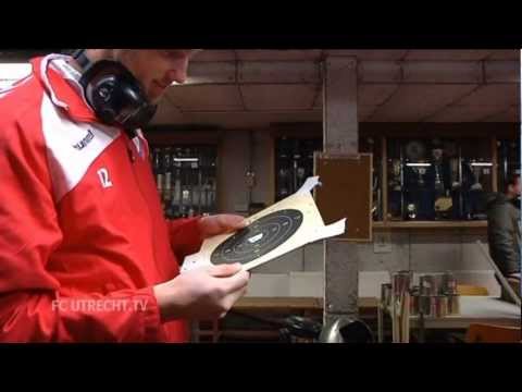 Leon de Kogel schiet met scherp