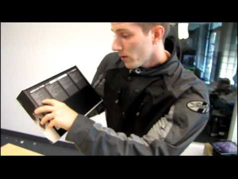 Acer Iconia A500 10.1" Honeycomb Android Tablet Unboxing & First Look Linus Tech Tips