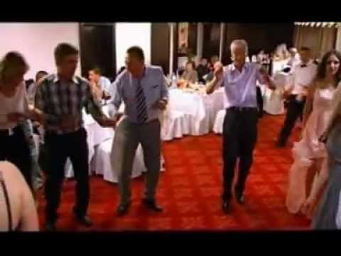 Grupa elan i bobi amadeus zabavno.mpg