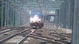 preview picture of video 'Amtrak 40th Anniversary Train passes Old Saybrook'