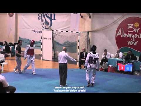 59kg Semifinal Emircan Turan vs Hakan Recber (2016 Turkish Junior Taekwondo Championships)