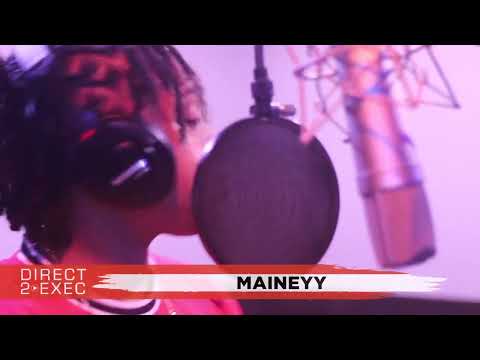 Maineyy Performs at Direct 2 Exec NYC 5/21/22 - A&R at Roc Nation