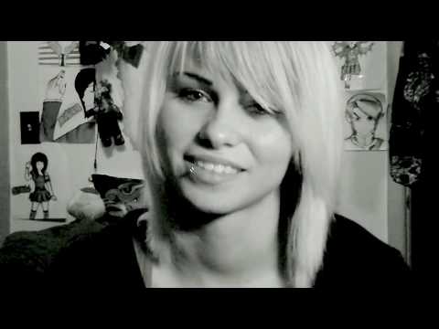 Jessie singing Time After Time (cover)