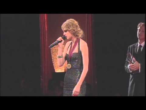 Taylor Swift Accepting Her BMI Country Songwriter of the Year at the 2010 BMI Country Awards