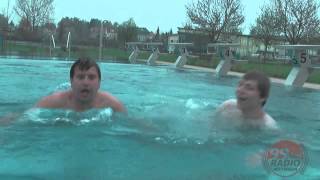 preview picture of video 'Anbaden im Freibad Mittweida'