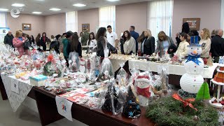 Откриха Коледния базар на Областна администрация - Хасково