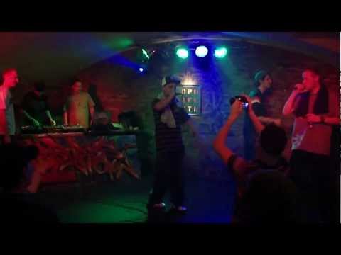 Dzera - Hudba je poklad (2N Produkcia) /// live - popocafepetl - 3.3.2012