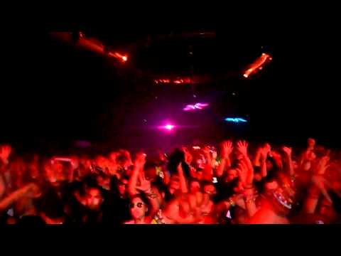 Showtek @ Beyond Wonderland 2011