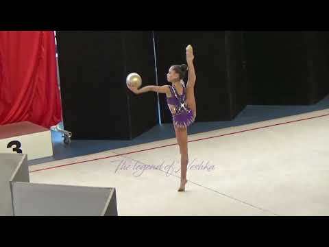 Margot TRAN ballon - 2022 Revue d'effectifs à Thiais (novembre)