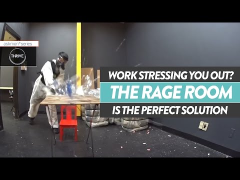 最近超不爽？你可能需要這個終極紓壓的暴怒房 (Ultimate Stress Relief In The Rage Room | Thrive)