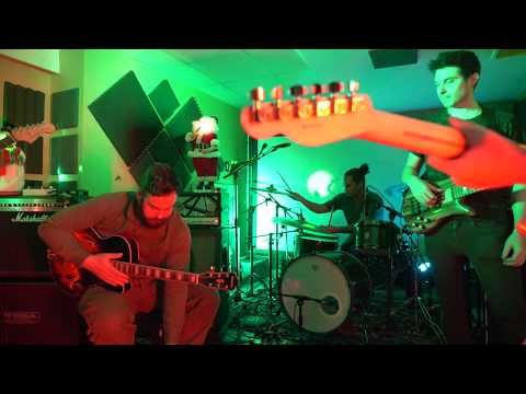 Atikas Arras - Live at Daywrecker Studios Xmas 2018 - "I.O."