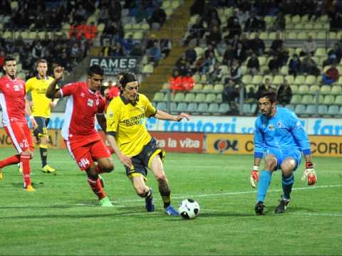 Calcio: Modena - Bari 0-0, 16 aprile 2013