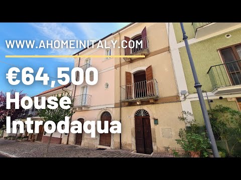 Superb townhouse with a garden and in a beautiful location. DON'T MISS THIS ONE!