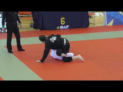 Jacopo Pasquini vs Wayne Johnson - IBJJF London Winter Open 2019 - Black Adult - Medium-Heavy