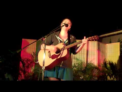Juliana Finch - House of the Rising Sun (Traditional cover) - 11/5/2011 - Music Under the Moss