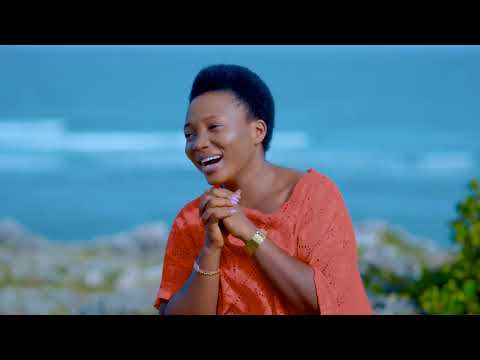 Ms. Seline Safi feat Martha Mwaipaja - Mwaka Wa Amani (Official video)