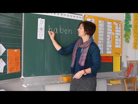 Initial sound table and spelling - spelling discussion in the 1st grade