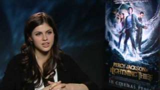Александра Даддарио в фильме "Перси Джексон и похититель молний"