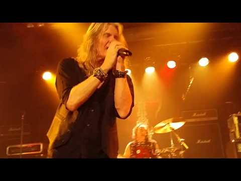 We Rock. RESURRECTION KINGS @ Count's Vamp'd Rock Bar Las Vegas. 2016