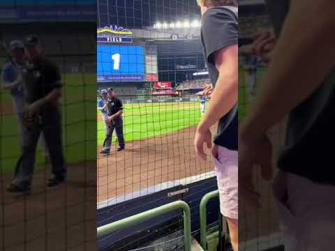 Fan Tries To Get Ejected By Angel Hernandez To Get On ESPN & Angel Says No 😂😂